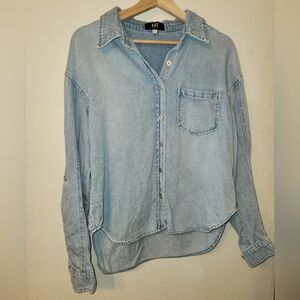 Kut from the Kloth Light Blue Button Down Denim Shirt